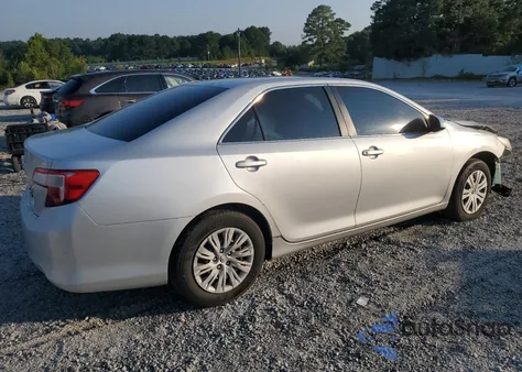 2012 Toyota Camry Base z USA, uszkodzony, nr VIN 4T1BF1FK1CU581619